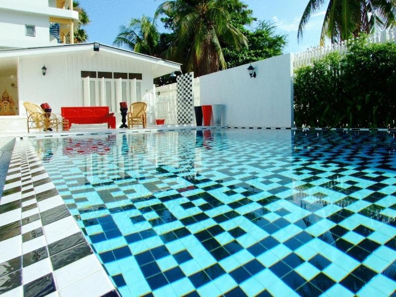 The Hen Hua Hin Hotel Bagian luar foto
